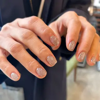 ネイル Yumi シンプルネイルのネイルデザイン