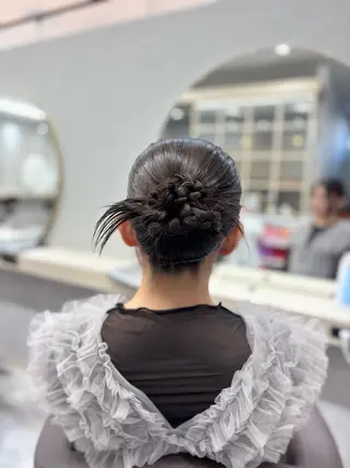 セミロング ヘアアレンジ KEEN.渋沢/ 横溝小夏のヘアスタイル