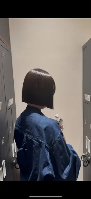 ハイトーン|レイヤー カット|めぐ🫧のヘアスタイル