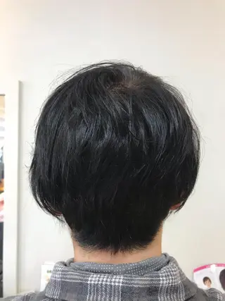 ショート カラー 横田 尚登のヘアスタイル