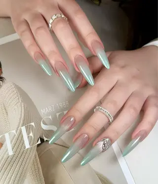 ネイル 日向 あゆみのネイルデザイン