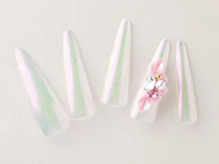 ネイル 💙🤍Tiary M🤍💙のネイルデザイン