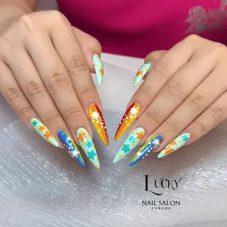 ネイル Lucky Nail Salonのネイルデザイン