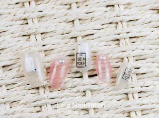ショート カラー ネイル Le’a NailSalonのネイルデザイン