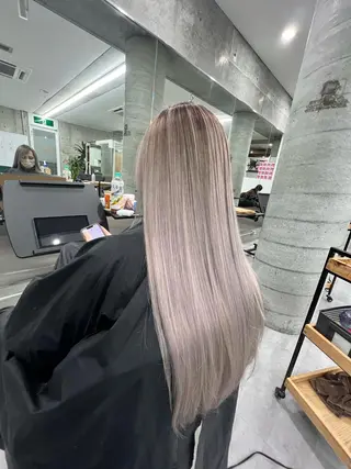 ロング カラー 艶髪✨ブリーチ職人 井手正康のヘアスタイル
