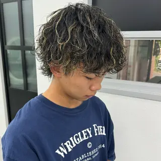 ミディアム カラー パーマ メンズ 🔥札幌No.1🥇 パーマ特化美容師🔥のヘアスタイル