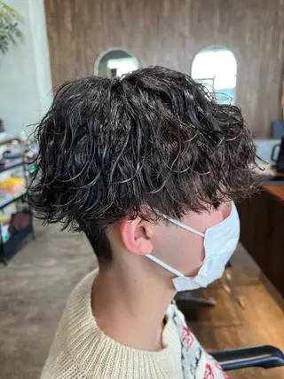 ショート パーマ メンズ 波巻きスパイラルパー マ/シャドウパーマ駿のヘアスタイル