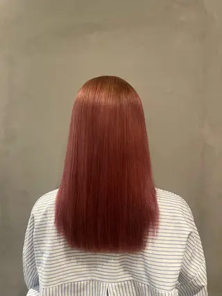 カラー Hiroka / NANAのヘアスタイル