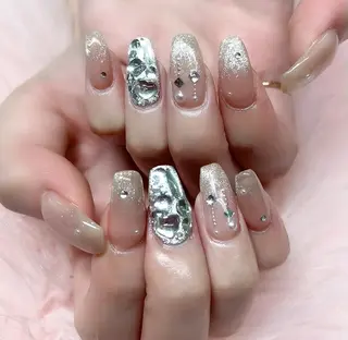 ネイル MoonNail ユリ🌸のネイルデザイン