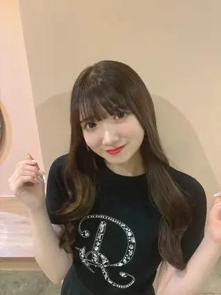 ミディアム カラー CEINE OURのヘアスタイル