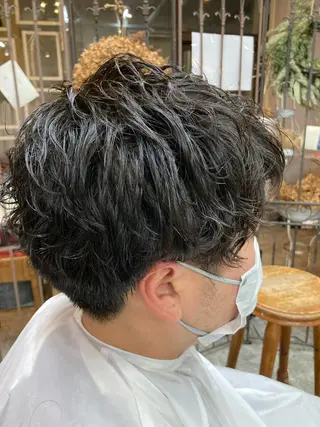 パーマ メンズ 新田龍之輔 →メンズ/派手髪のヘアスタイル