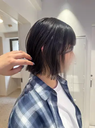 カラー Ami/艶カラー/ レイヤー/ハイトーンのヘアスタイル