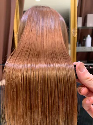 セミロング カラー ハイトーン特化 川井優汰のヘアスタイル