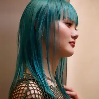 セミロング カラー ブロンド／ブリーチ 【SITY.】のヘアスタイル