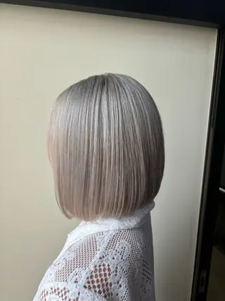 ミディアム 透明感🌱ハイトーン ✨艶髪🫧川﨑　翼のヘアスタイル