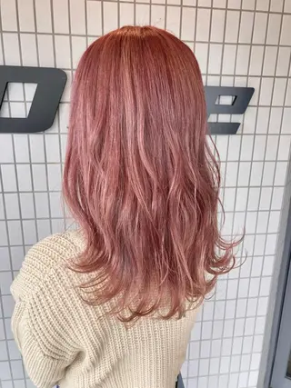 ロング タカツド ユウキのヘアスタイル