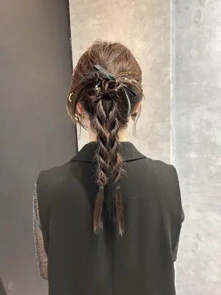 ロング ヘアアレンジ _WHITE 天神店 YUMEKA🐻のヘアスタイル