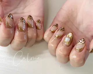 ショート カラー ネイル Nailsalon Calmeのネイルデザイン