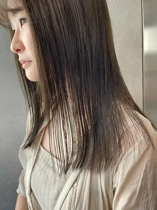 セミロング カラー ナチュラル透明感🌱 小山美樹子のヘアスタイル