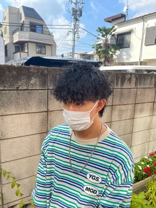 ショート カラー パーマ ヘアアレンジ メンズ アイブロウ スパイキー/フェザー /波巻き/かいとのヘアスタイル