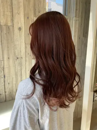 ロング カラー 岡留 愛美のヘアスタイル