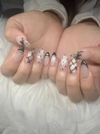 ネイル Lee Nailsのネイルデザイン
