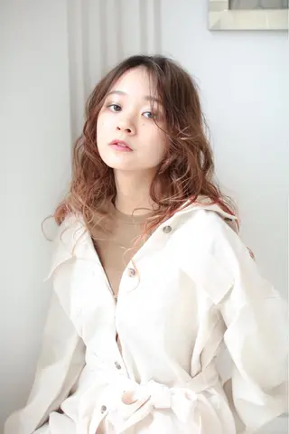 セミロング kyosuke 透明感カラーのヘアスタイル