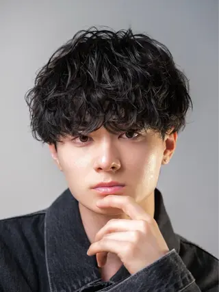 メンズ 根岸 愛奈の眉毛・アイブロウイメージ