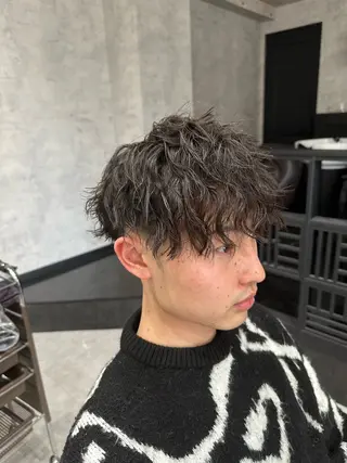 ショート パーマ メンズ ユウ🪄 パーマ指名No1のヘアスタイル