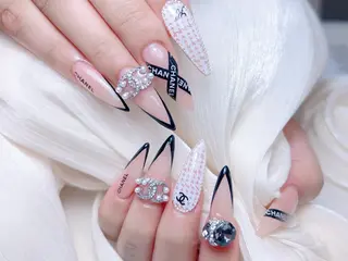 ネイル M🌷nail 長さだし専門店のネイルデザイン