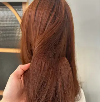 セミロング カラー 💜Noa /艶髪ハイトーン💫のヘアスタイル