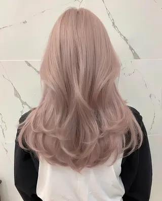 ミディアム カラー 🧸髪質改善ケアカラ ー/アイドル前髪🧸のヘアスタイル