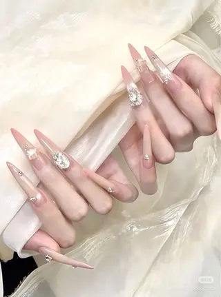 カラー AIN Nailのネイルデザイン
