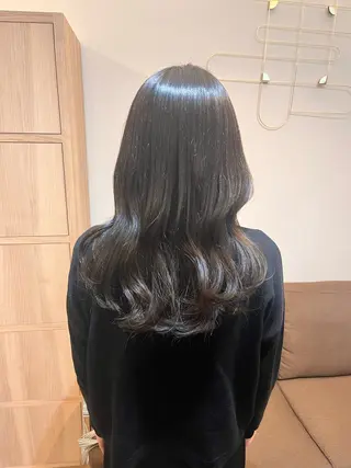 セミロング カラー 臺 佳連のヘアスタイル