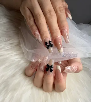 ネイル &ME ネイルサロンのネイルデザイン
