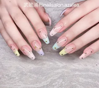 ネイル R inのネイルデザイン