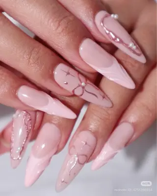 ネイル Mika Nails 心斎橋のネイルデザイン