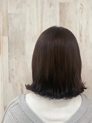 ミディアム カラー 太田 妃乃のヘアスタイル