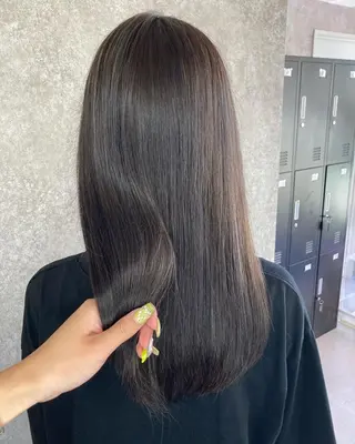 ロング カラー UNDER vr 【アンダーバー】のヘアスタイル