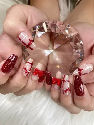 ネイル Kanako 💫のネイルデザイン