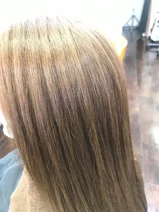 セミロング カラー 桧山 真のヘアスタイル