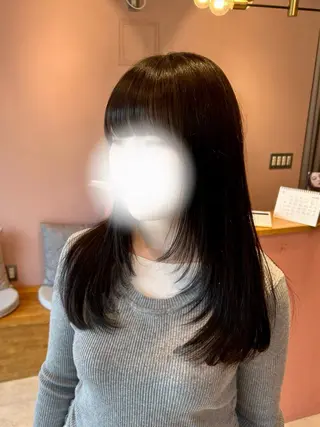 ロング ·.⟡ 福田 彩乃 透明感カラー🪄🩵のヘアスタイル