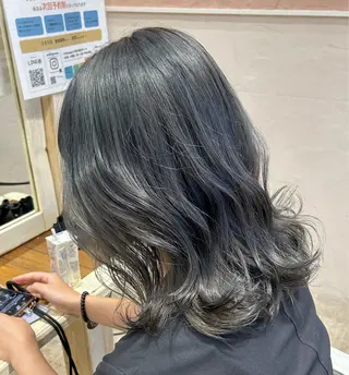 カラー 横山ダブルカラー ハイライト透明感カラのヘアスタイル