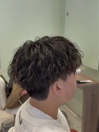 パーマ メンズ 駒野 晃のヘアスタイル