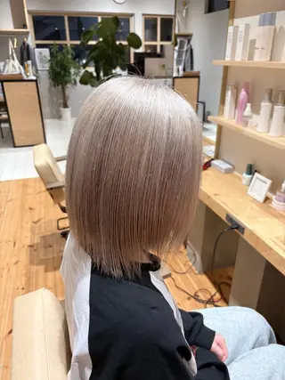 ミディアム プルシールエクステ/ ハイトーン/ブリーチのヘアスタイル