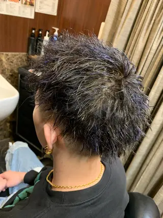 ショート パーマ 羽木 隆徒のヘアスタイル