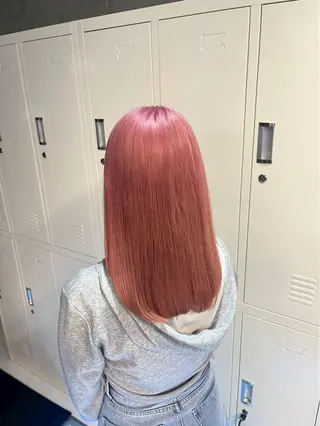 ロング カラー 🌈推し活ハイトーン 💫荒川結星のヘアスタイル