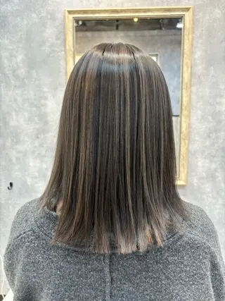 ミディアム en Siena エンシエナのヘアスタイル