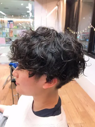 ショート パーマ ショート・ウルフ✂︎ 安住有咲子のヘアスタイル