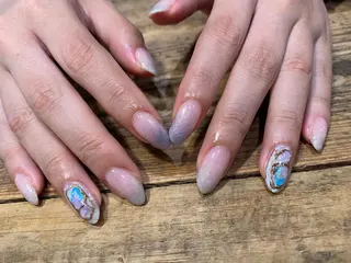 ネイル 佐藤  悠子のネイルデザイン